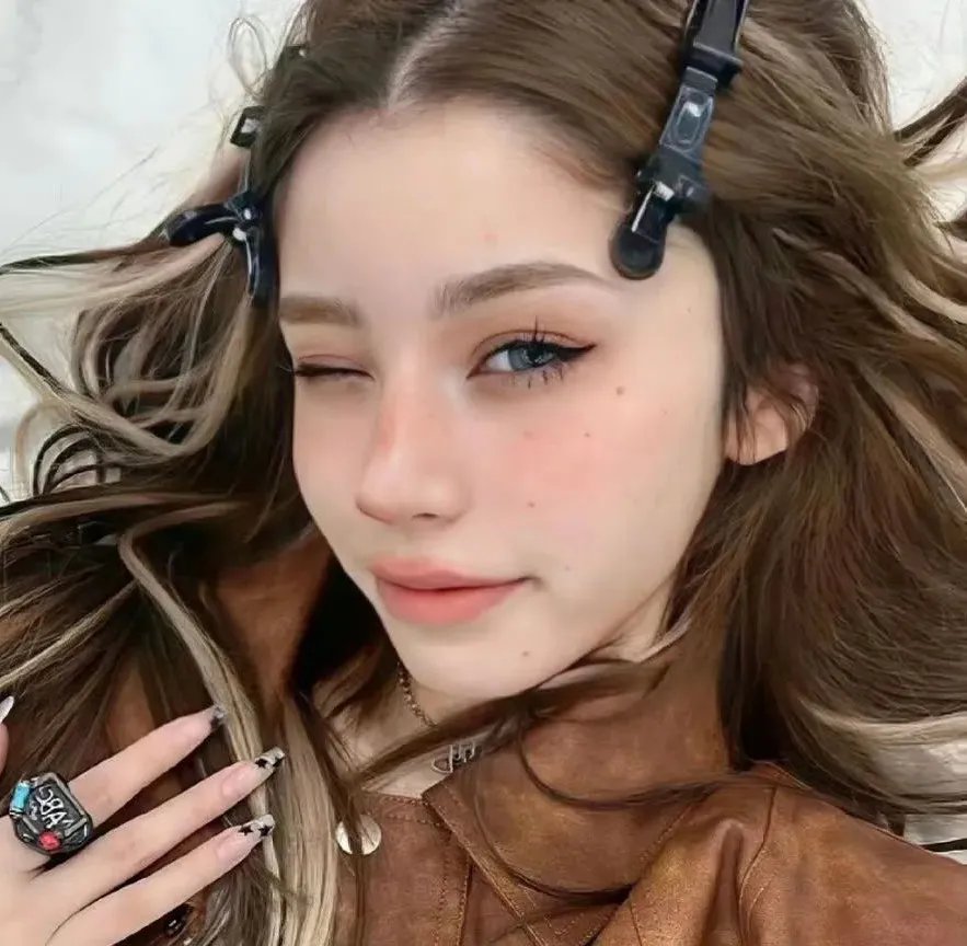 噢,亲爱的莫妮卡
